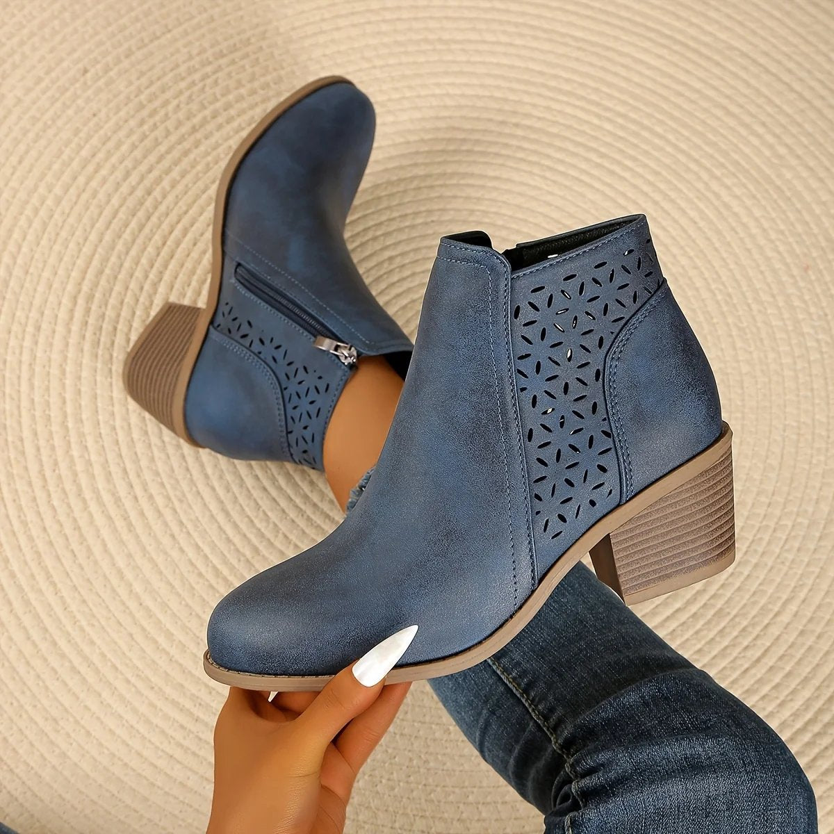 Wenche – Cut-Out Block Heel Ankle Boots