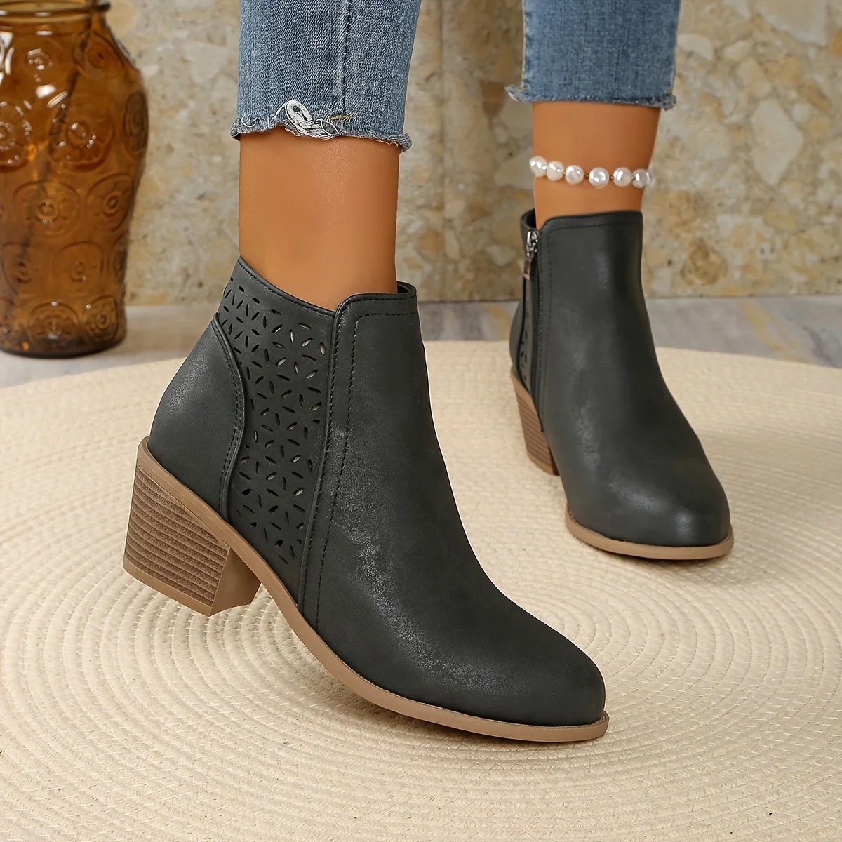 Wenche – Cut-Out Block Heel Ankle Boots